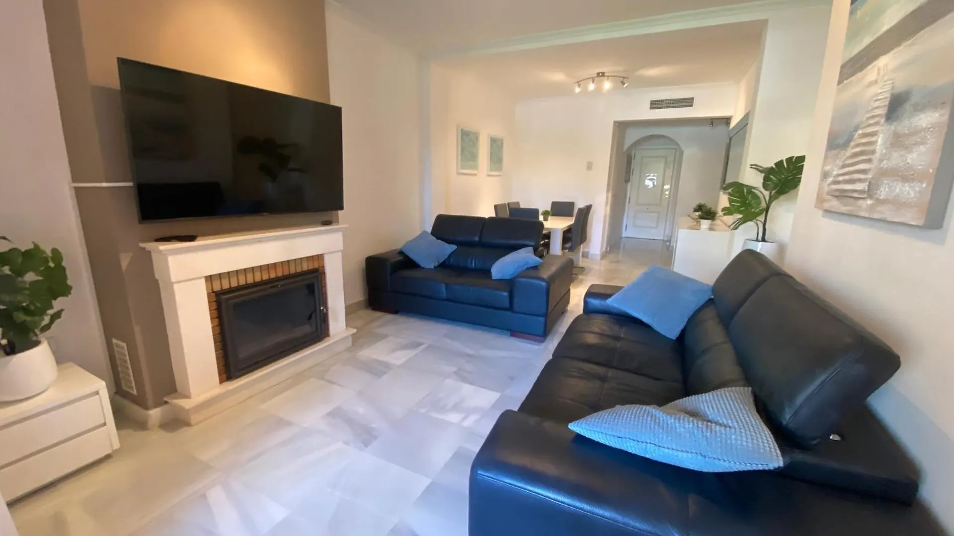 1197: 3 Bedroom Grd Floor Apt Hacienda Del Sol エステポナ スペイン
