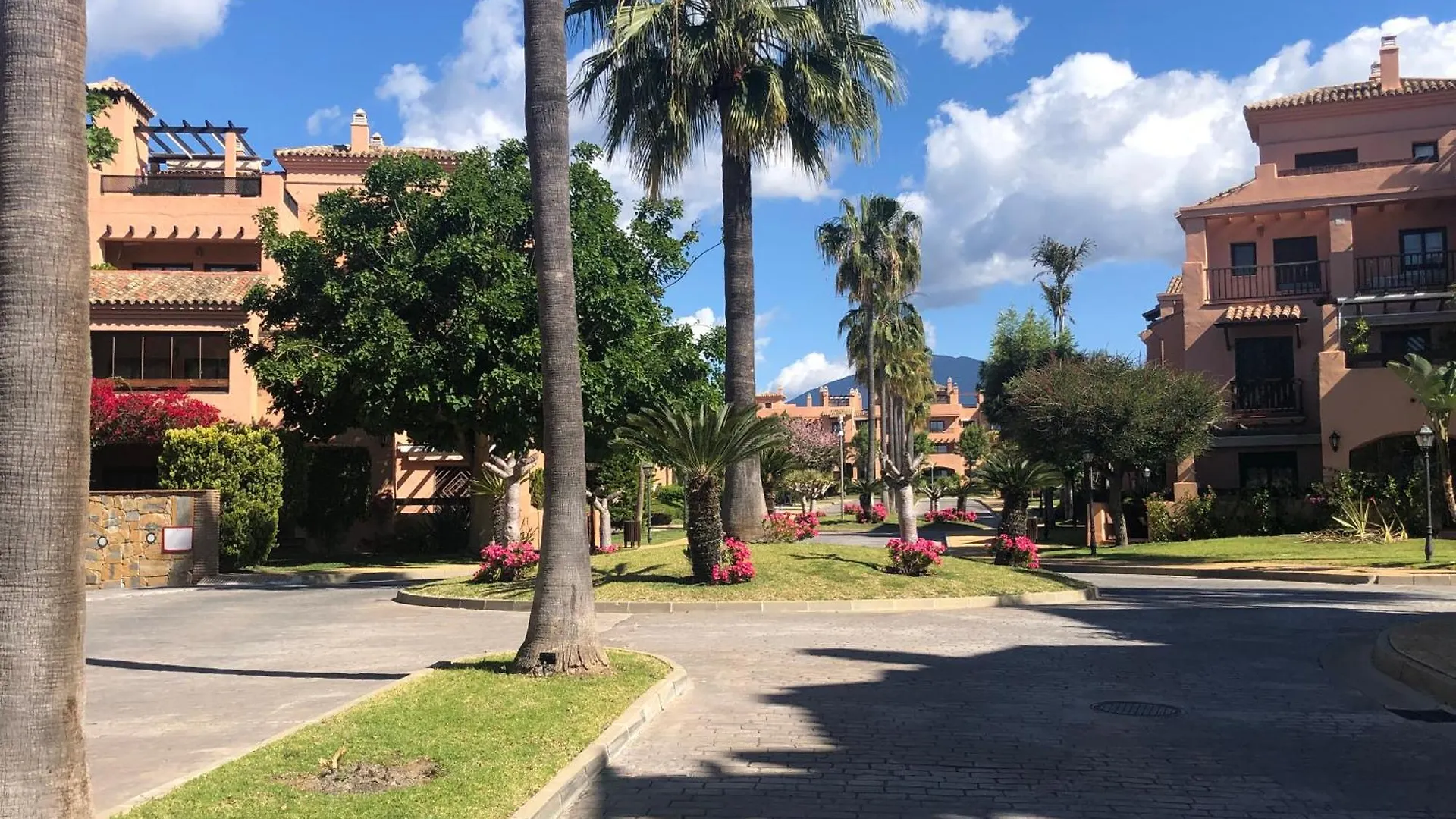 アパート 1197: 3 Bedroom Grd Floor Apt Hacienda Del Sol エステポナ スペイン